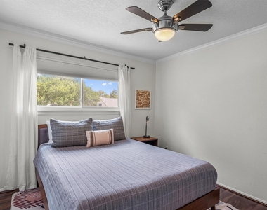 1602 Rock Creek Dr - Photo Thumbnail 23