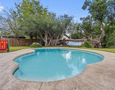 1602 Rock Creek Dr - Photo Thumbnail 30