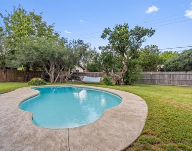 1602 Rock Creek Dr - Photo Thumbnail 29