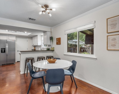 1602 Rock Creek Dr - Photo Thumbnail 9
