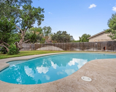 1602 Rock Creek Dr - Photo Thumbnail 36