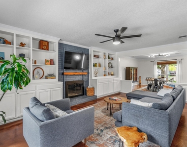 1602 Rock Creek Dr - Photo Thumbnail 6
