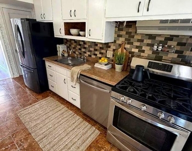 3158 Woodring Avenue - Photo Thumbnail 1