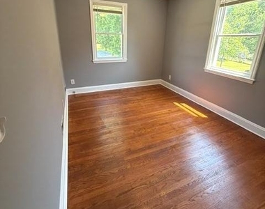 3158 Woodring Avenue - Photo Thumbnail 19