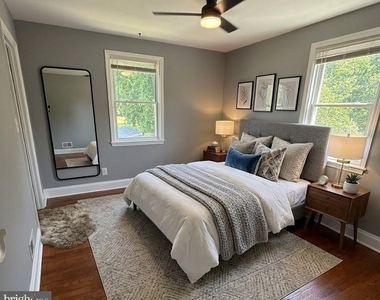3158 Woodring Avenue - Photo Thumbnail 13