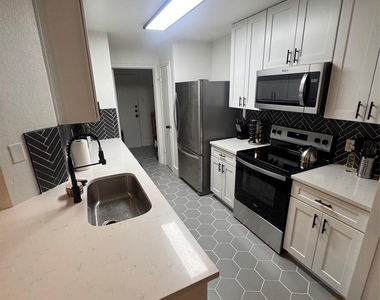 1906 Alex Ave - Photo Thumbnail 5