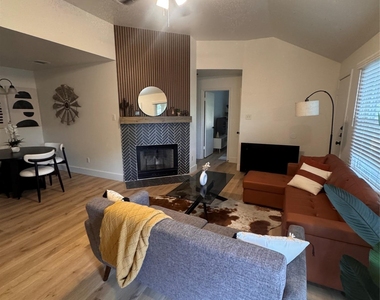 1906 Alex Ave - Photo Thumbnail 1