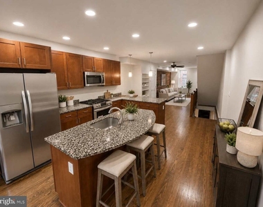 1832 Light Street - Photo Thumbnail 5