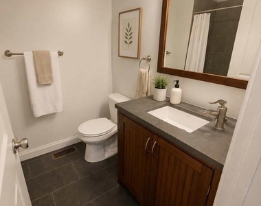 1832 Light Street - Photo Thumbnail 16