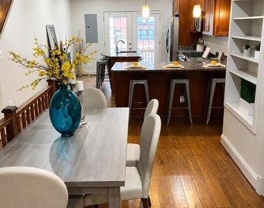 1832 Light Street - Photo Thumbnail 6