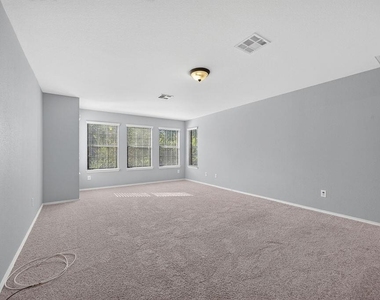 2200 Ezra Ct - Photo Thumbnail 20
