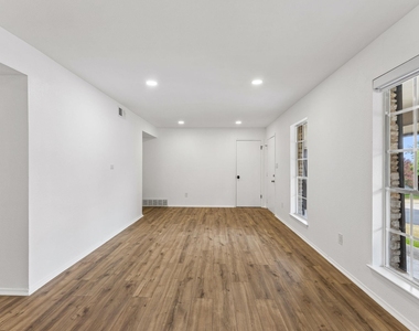 4303 Rimdale Dr - Photo Thumbnail 3