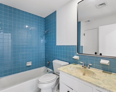 4303 Rimdale Dr - Photo Thumbnail 16