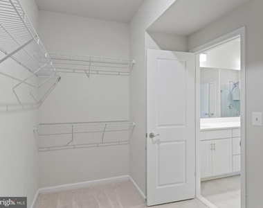 305 Backwater Way - Photo Thumbnail 17