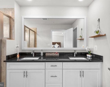 614 Chalcedony Lane - Photo Thumbnail 10