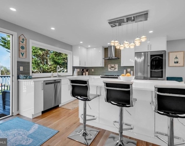 376 Alameda Parkway - Photo Thumbnail 5