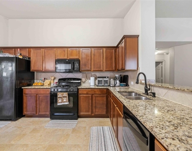 11607 Eric Heiden Ct - Photo Thumbnail 7