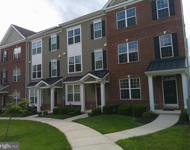 634 Mccomb Place - Photo Thumbnail 1