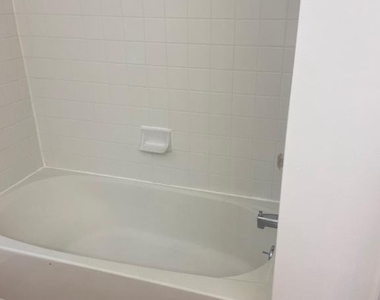 9 Balmoral Court - Photo Thumbnail 19