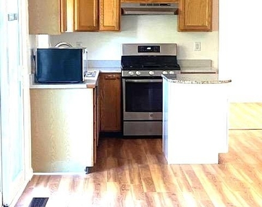 9 Balmoral Court - Photo Thumbnail 7