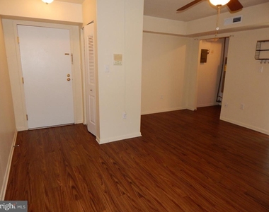 1 Essex Hall - Photo Thumbnail 8