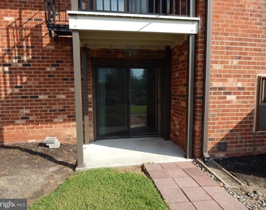 1 Essex Hall - Photo Thumbnail 2