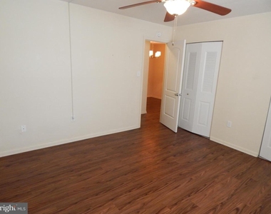 1 Essex Hall - Photo Thumbnail 25