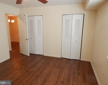 1 Essex Hall - Photo Thumbnail 26