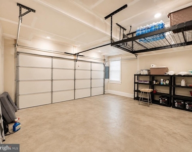 1011 Sycamore Drive Se - Photo Thumbnail 35
