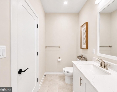 1011 Sycamore Drive Se - Photo Thumbnail 27
