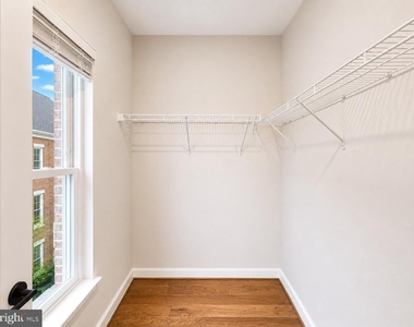 1011 Sycamore Drive Se - Photo Thumbnail 28