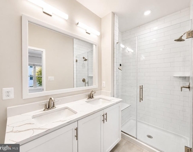 1011 Sycamore Drive Se - Photo Thumbnail 20