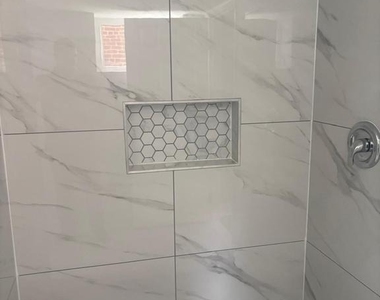 164 Elmira Street Sw - Photo Thumbnail 12