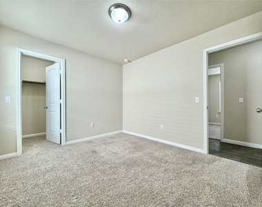 224 Yoakum St - Photo Thumbnail 31