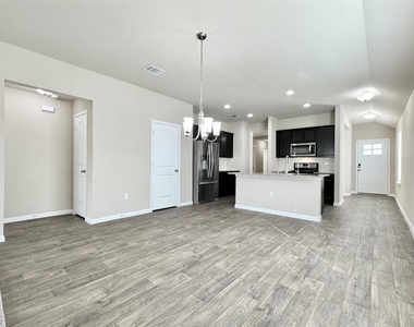 224 Yoakum St - Photo Thumbnail 15