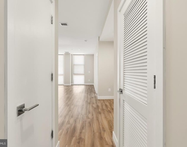 1628 11th Street Nw - Photo Thumbnail 3