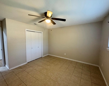820 S Blanco St - Photo Thumbnail 17