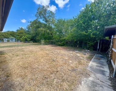 820 S Blanco St - Photo Thumbnail 23