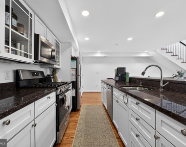 933 M Street Nw - Photo Thumbnail 8