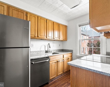 2124 Suitland Terrace Se - Photo Thumbnail 3