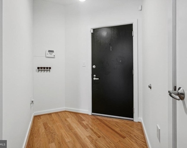 1414 Belmont Street Nw - Photo Thumbnail 4