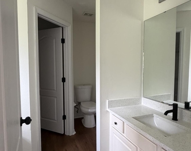 752 Ginger Mill Drive - Photo Thumbnail 13