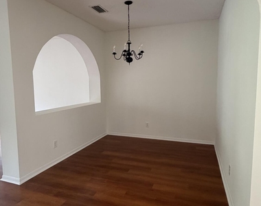 752 Ginger Mill Drive - Photo Thumbnail 3