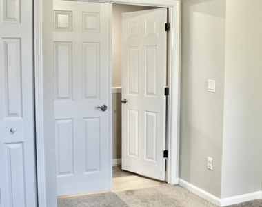 6518 White Blossom Circle - Photo Thumbnail 17