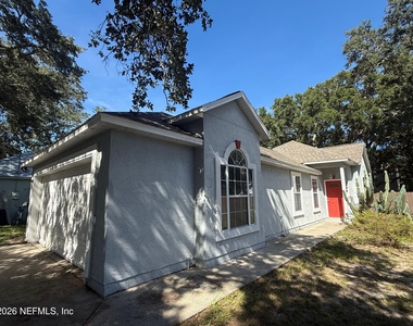 2418 Hydrangea Street - Photo Thumbnail 2