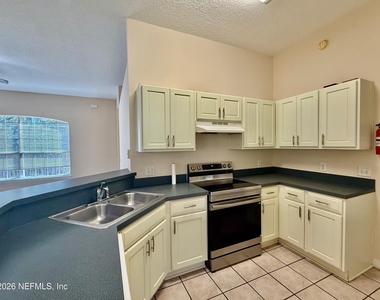 2418 Hydrangea Street - Photo Thumbnail 8