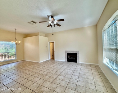 2418 Hydrangea Street - Photo Thumbnail 3