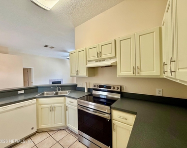 2418 Hydrangea Street - Photo Thumbnail 11