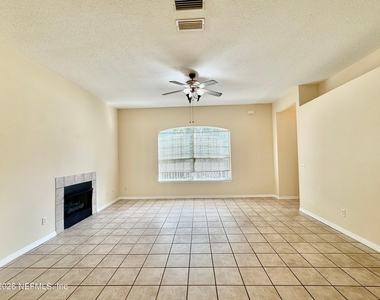 2418 Hydrangea Street - Photo Thumbnail 5
