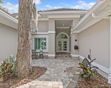 109 Laurel Lane - Photo Thumbnail 5